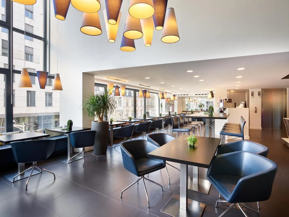Park Inn By Radisson Luxembourg City 3*,