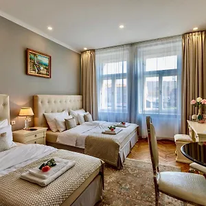 Apart Otel Slabur